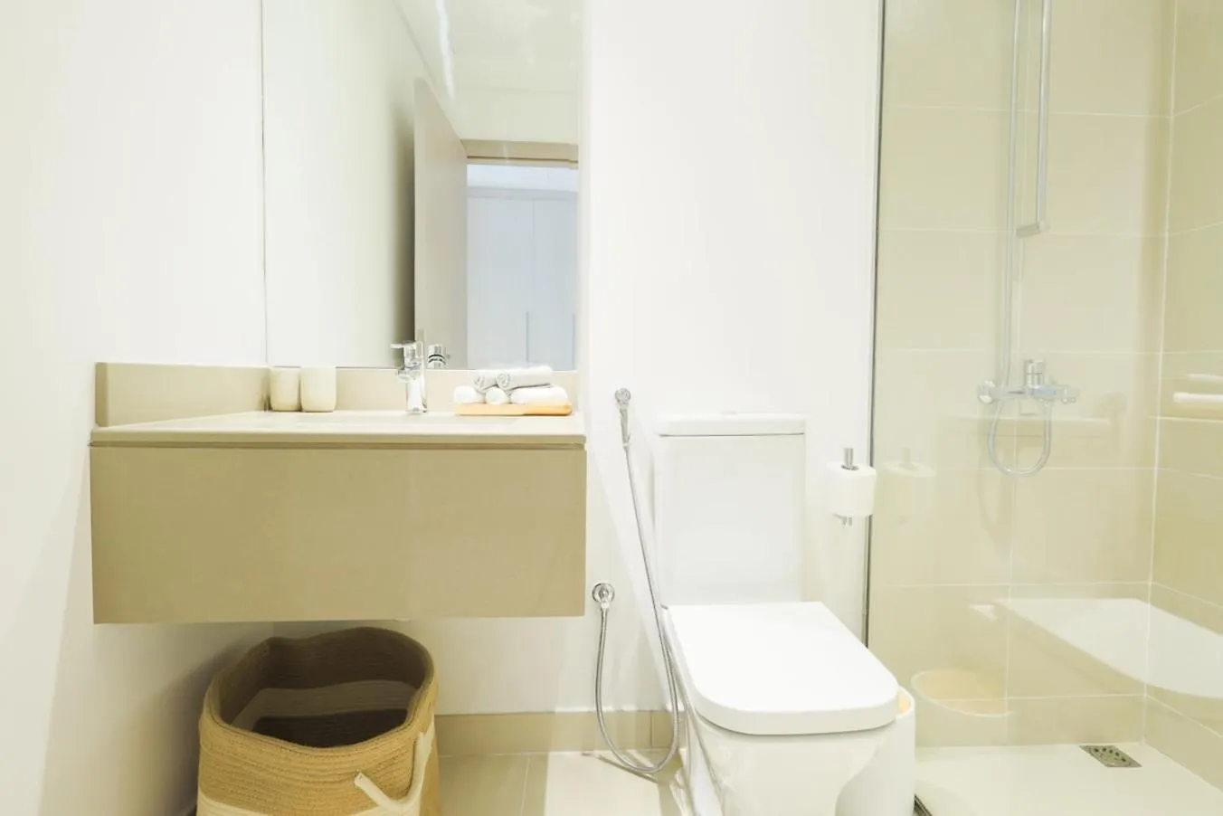Voyage Studio In Waters Edge Abu Dhabi