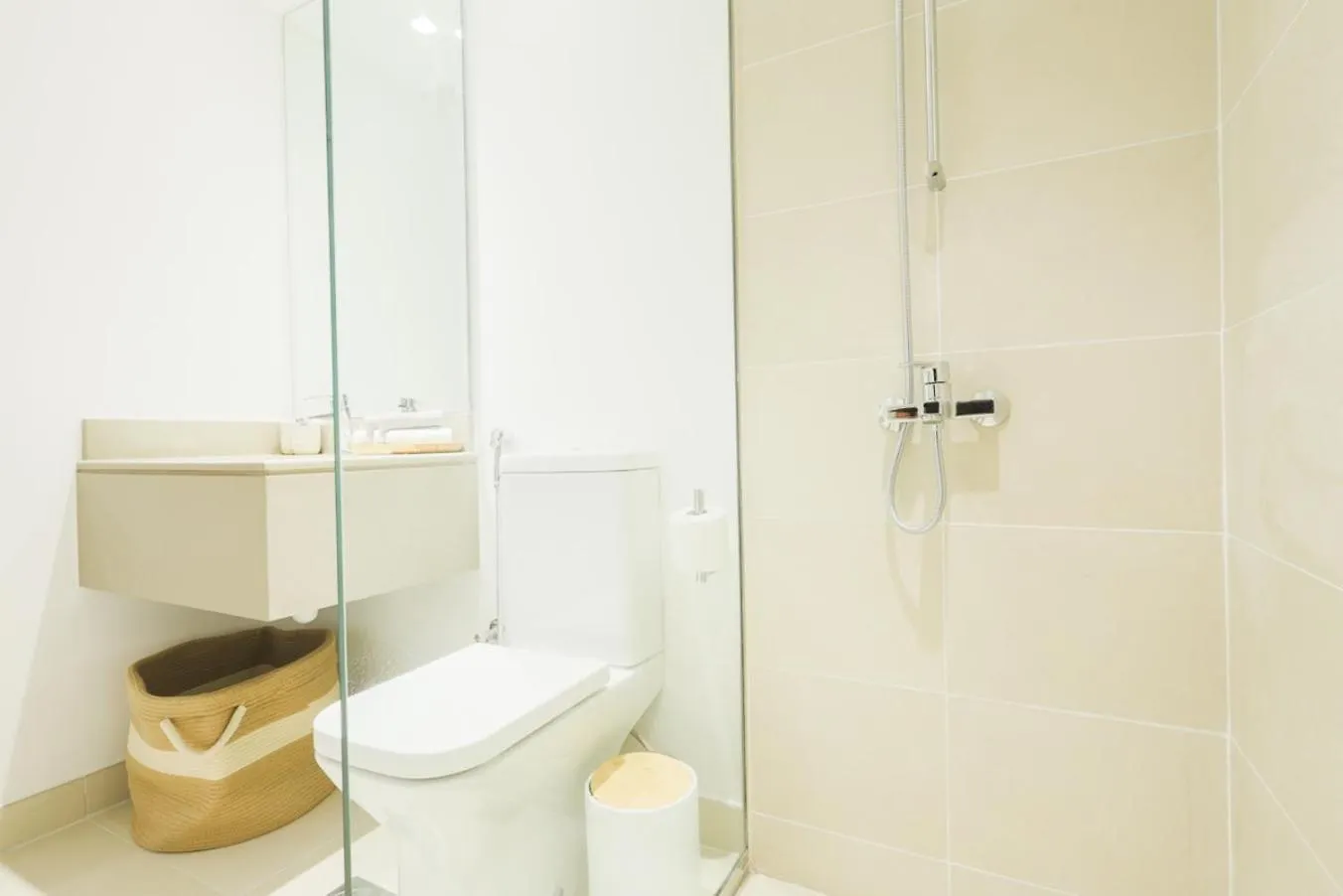 Voyage Studio In Waters Edge Abu Dhabi Apartment